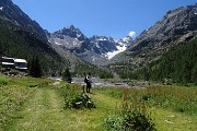 27 In Alpe Ventina con vista verso il ghiacciaio 